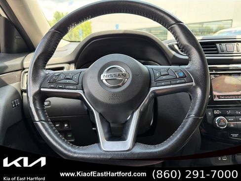Used 2019 Nissan Rogue SV w/ Premium Package AWD/4WD image 34