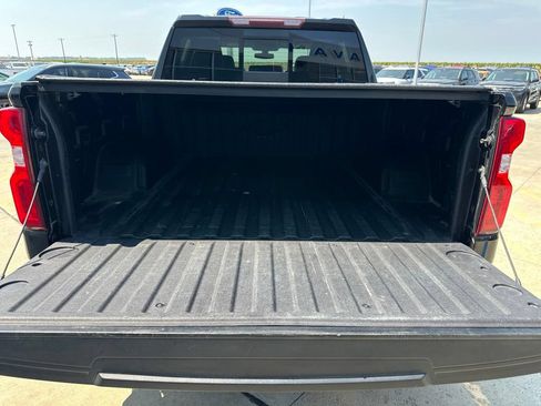 Used 2020 Chevrolet Silverado 1500 RST AWD/4WD image 7