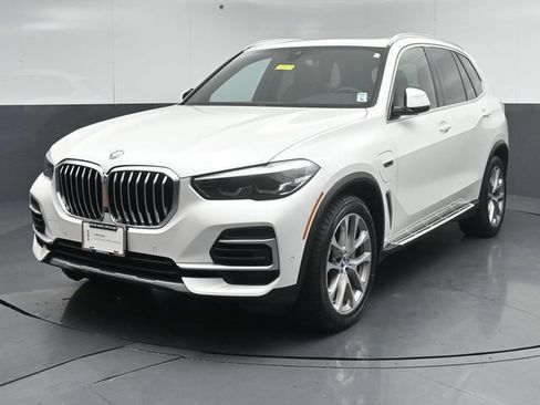 Used 2022 BMW X5 xDrive45e AWD/4WD image 3