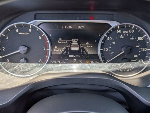 Used 2024 Nissan Rogue SV AWD/4WD image 17