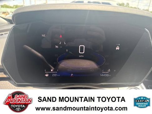 Used 2025 Chevrolet Trax ACTIV FWD image 18