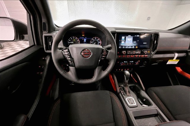 New 2026 Nissan Frontier PRO-4X w/ Tow Package AWD/4WD image 23