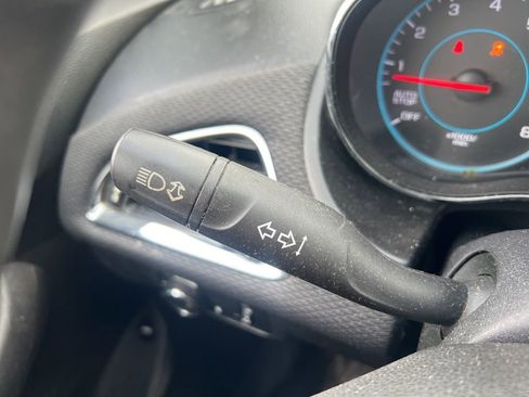 Used 2017 Chevrolet Cruze LT w/ Convenience Package image 15