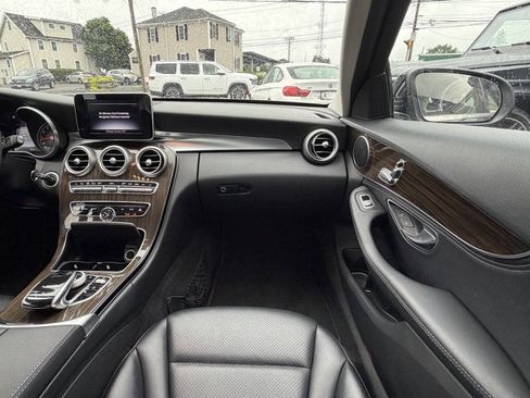 Used 2016 Mercedes-Benz C 300 4MATIC Sedan image 24