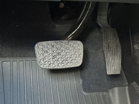 Used 2026 Chevrolet Equinox LT w/ LPO, Floor Liner Package image 45