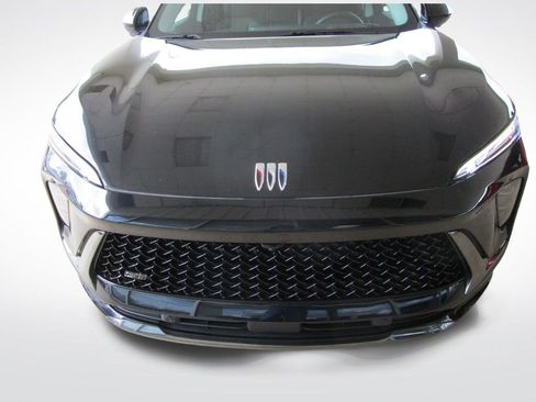 Used 2024 Buick Envision Sport Touring image 23