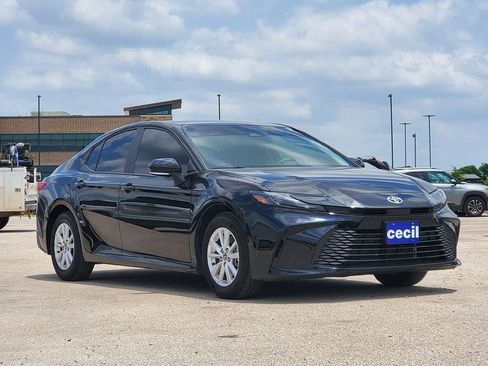 Used 2026 Toyota Camry LE FWD image 26