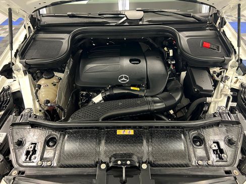 Used 2022 Mercedes-Benz GLE 350 4MATIC w/ AMG Line Exterior image 39