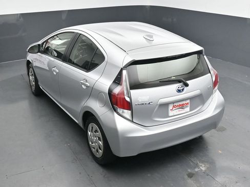 Used 2016 Toyota Prius C One image 27