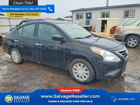 Used 2018 Nissan Versa SV FWD image 5