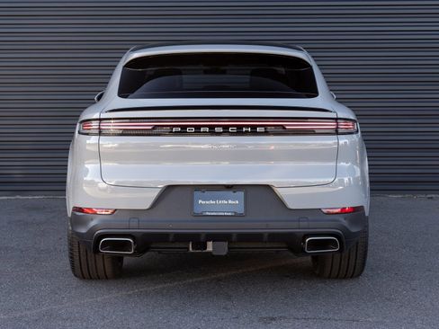 New 2026 Porsche Cayenne Coupe image 6