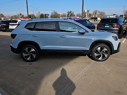 New 2026 Volkswagen Taos SE