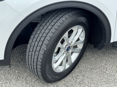 Used 2022 Ford Escape SE w/ Convenience Package FWD image 40