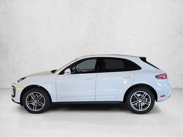 Used 2022 Porsche Macan AWD/4WD image 4