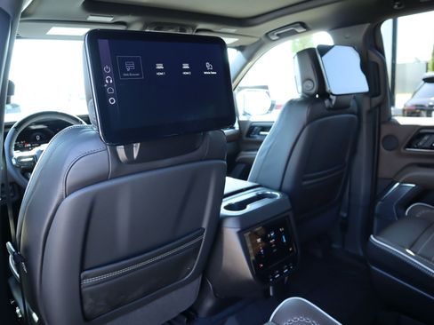 New 2026 GMC Yukon XL Denali Ultimate w/ LPO, Illumination Package AWD/4WD image 28