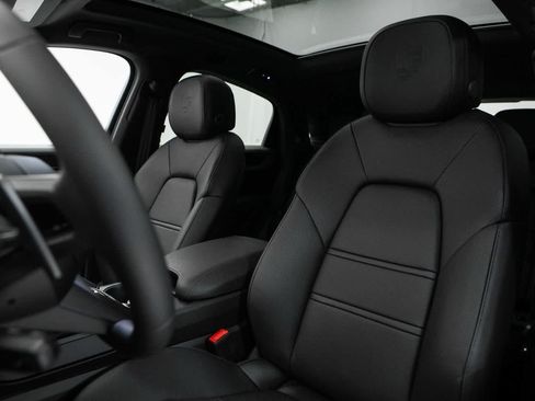 New 2026 Porsche Cayenne S AWD/4WD image 5