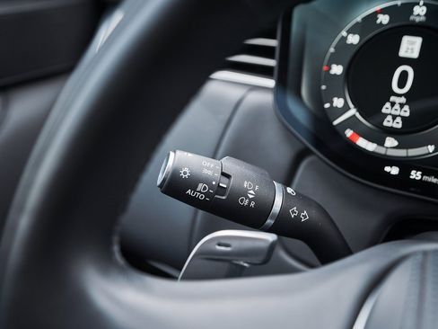 Used 2023 Land Rover Range Rover Long Wheelbase SE image 59