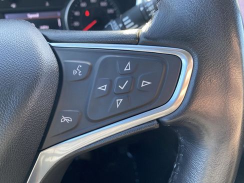 Used 2020 Chevrolet Equinox LT image 24