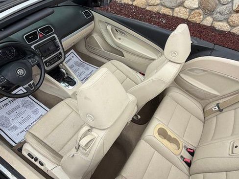 Used 2012 Volkswagen Eos Komfort FWD image 34