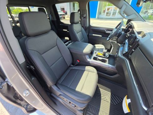 Used 2025 Chevrolet Silverado 1500 LTZ w/ LTZ Premium Package AWD/4WD image 14