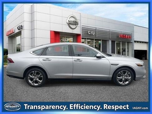 Used 2023 Honda Accord EX-L image 5