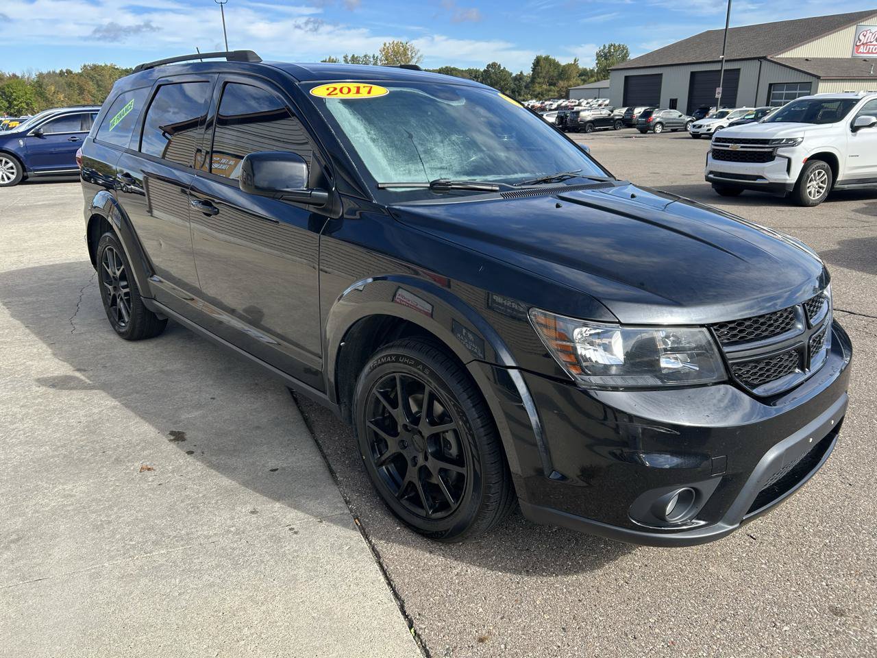 Used 2017 Dodge Journey GT w/ Driver Convenience Group FWD image 3