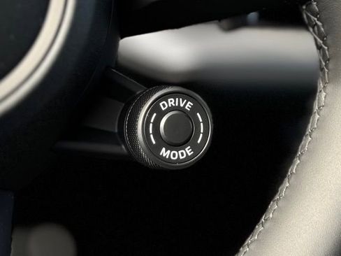 New 2026 Porsche Cayenne S image 24