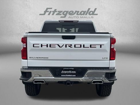 Used 2022 Chevrolet Silverado 1500 LTZ w/ LTZ Premium Package AWD/4WD image 6