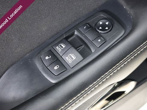 Used 2019 Dodge Challenger SRT Hellcat image 21