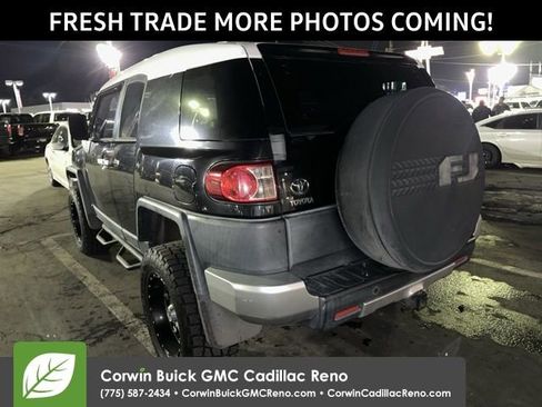 Used 2007 Toyota FJ Cruiser 4WD image 7