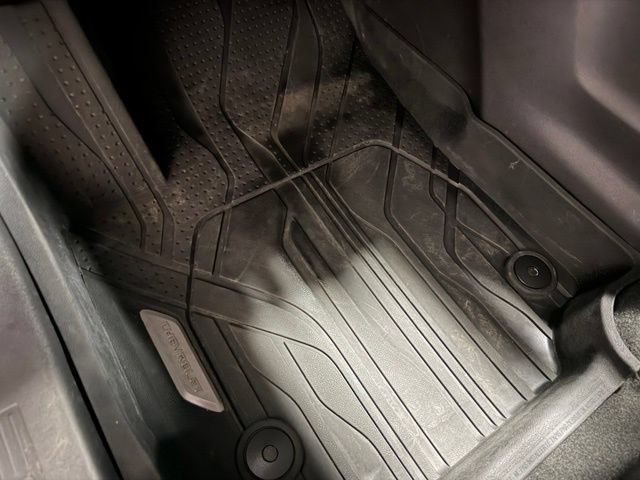 Used 2024 Chevrolet Equinox LT w/ LPO, Floor Liner Package FWD image 17