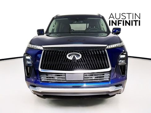 Certified 2025 INFINITI QX80 Luxe image 3