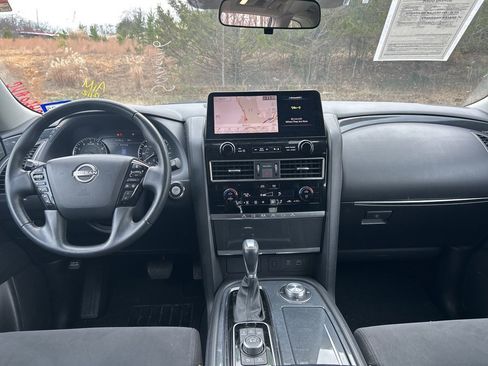 Used 2023 Nissan Armada S image 7
