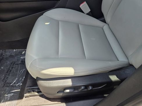 Used 2019 Cadillac XT4 Luxury FWD image 23
