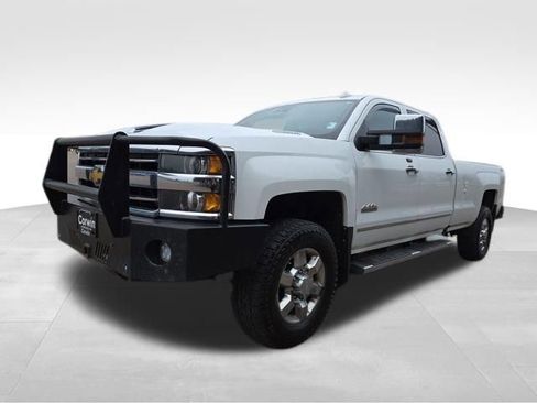 Used 2019 Chevrolet Silverado 3500 High Country w/ Duramax Plus Package image 5