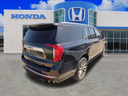 Used 2021 GMC Yukon XL Denali w/ Denali Premium Package AWD/4WD image 2