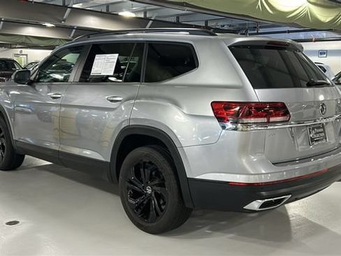 Used 2022 Volkswagen Atlas SE AWD/4WD image 6