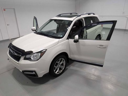 Used 2018 Subaru Forester 2.5i Touring w/ Popular Package #3B image 16
