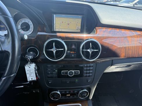 Used 2013 Mercedes-Benz GLK 350 4MATIC image 23