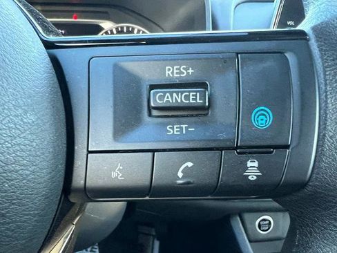 Certified 2021 Nissan Rogue SV image 22