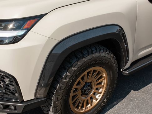 Used 2024 Lexus LX 600 F Sport AWD/4WD image 38