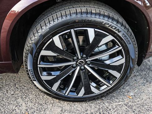 New 2026 Volvo XC90 B5 Plus image 11