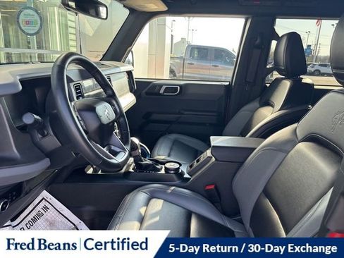 Used 2024 Ford Bronco Black Diamond image 11