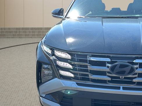 Certified 2025 Hyundai Tucson Limited image 10