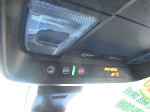 Used 2023 Chevrolet Equinox RS AWD/4WD image 27
