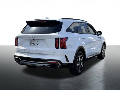 Certified 2022 Kia Sorento S w/ Panoramic Sunroof Package FWD image 7