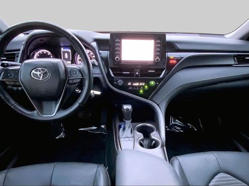 Used 2023 Toyota Camry SE FWD image 15