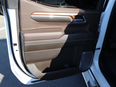 Used 2023 GMC Sierra 1500 Denali AWD/4WD image 35