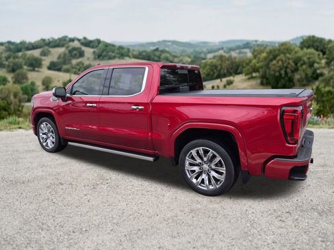 Used 2024 GMC Sierra 1500 Denali AWD/4WD image 7