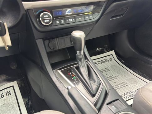 Used 2016 Toyota Corolla LE FWD image 22